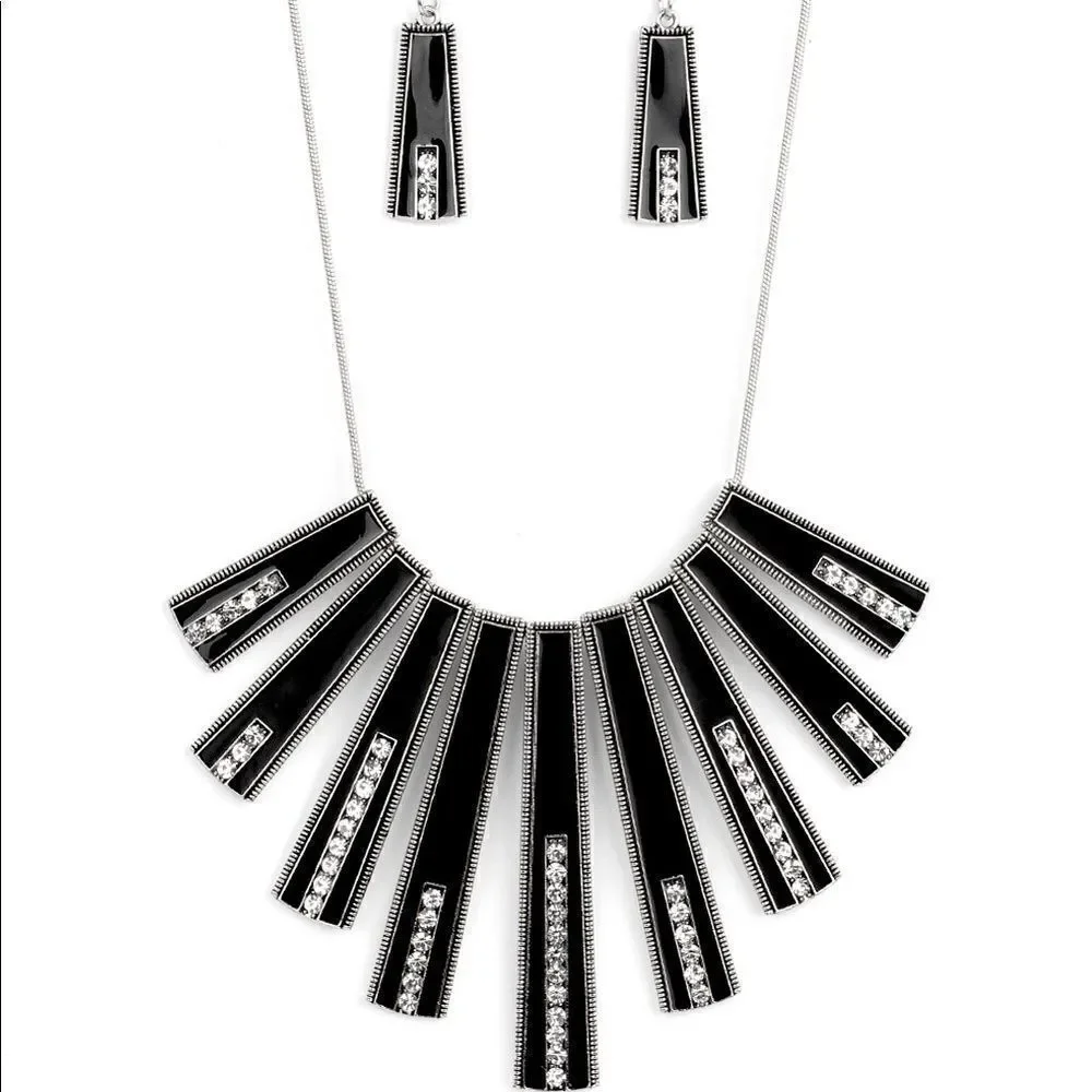 FAN-tastically Deco necklace, and earrings